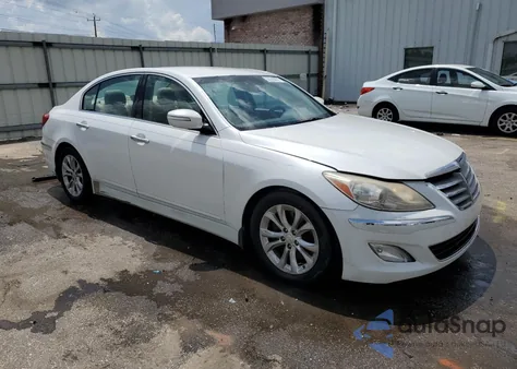 2012 Hyundai Genesis 3.8L z USA, uszkodzony, nr VIN KMHGC4DD4CU189318